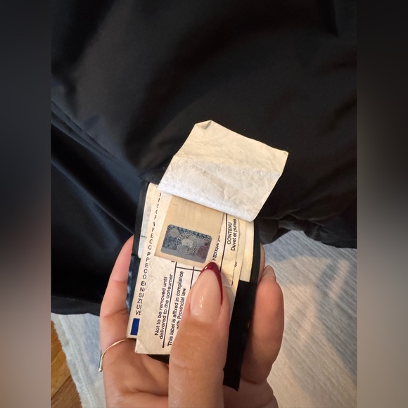 Canada Goose-- Rossclair Parka Heritage W/Coyote Trim Hood - Picture 10 of 15